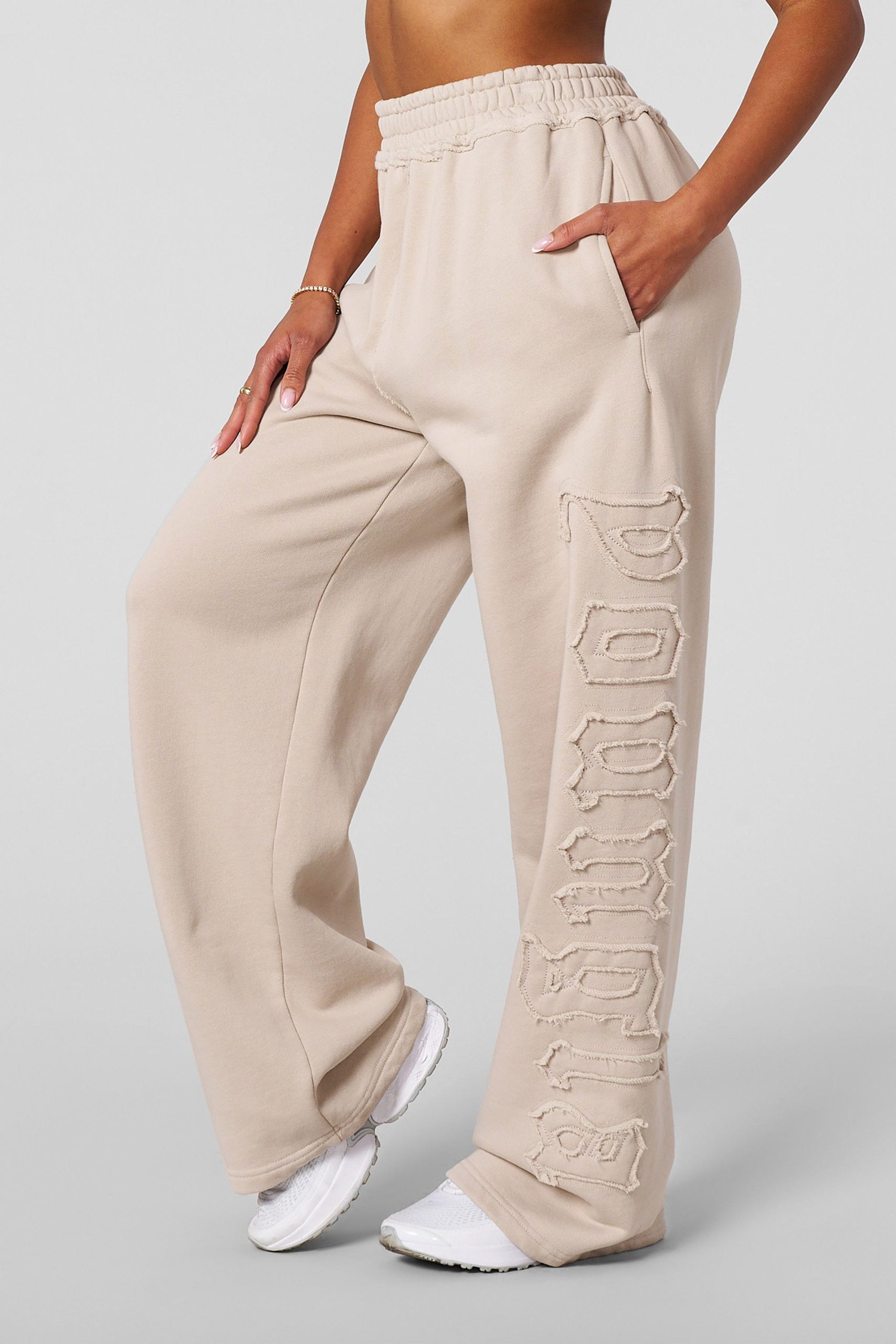 W234 After Dark Joggers - Image 11