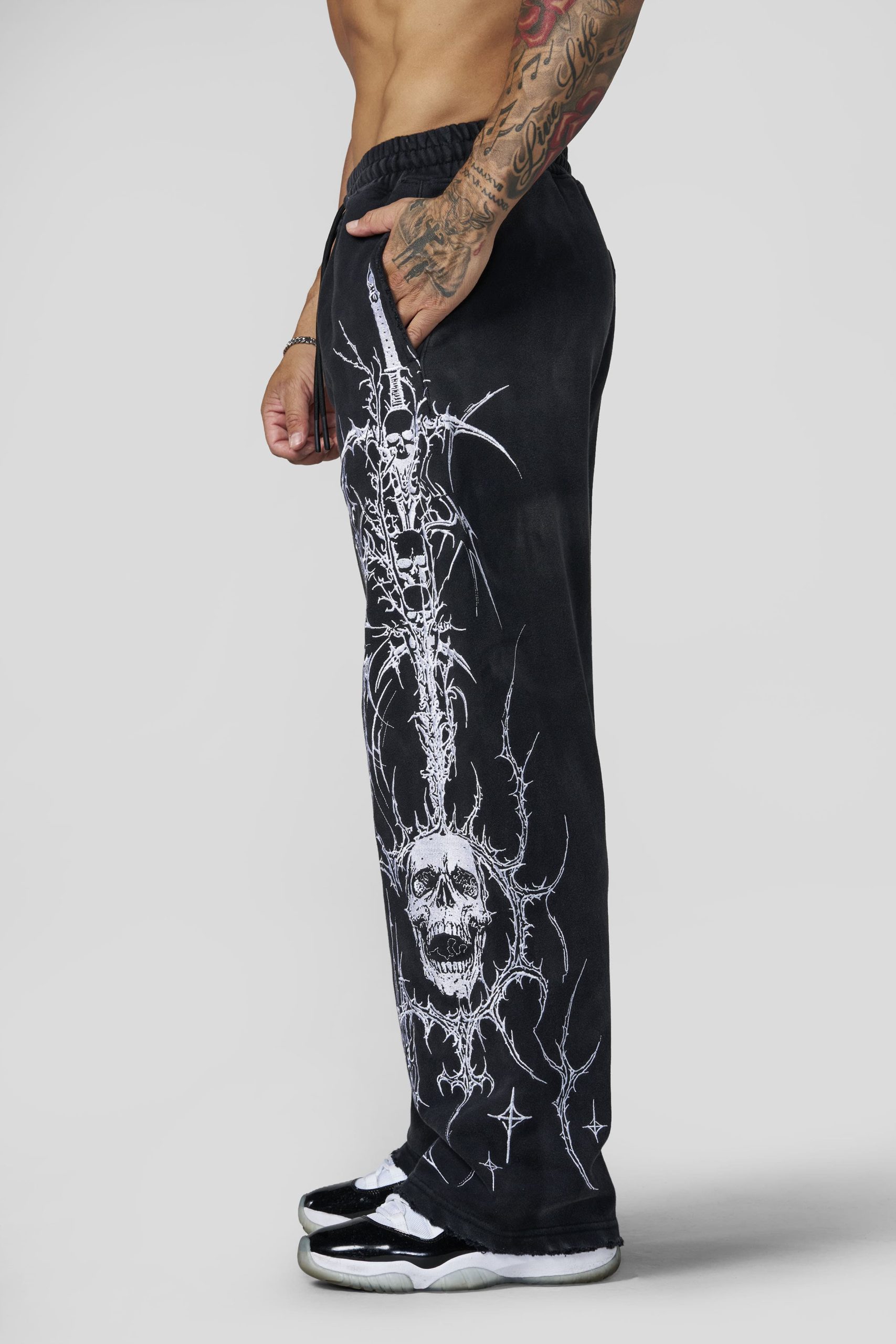 2122 - Eternal Embroidered Sweats - Image 8