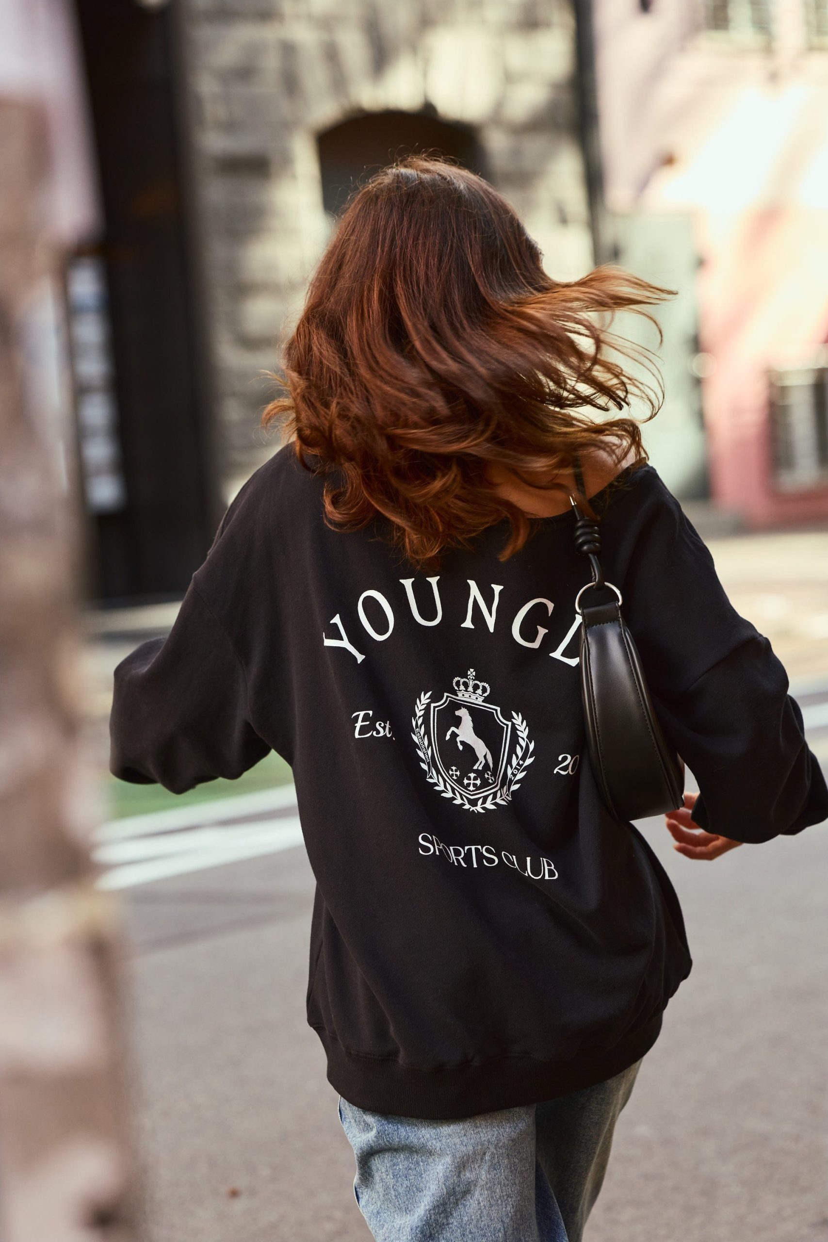 W5158 - Off-shoulder Pullover - Image 5