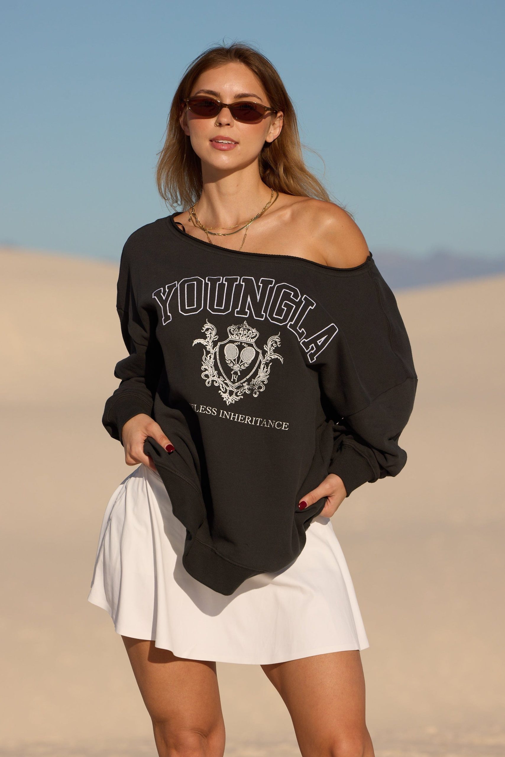 W5158 - Off-shoulder Pullover - Image 3